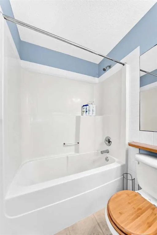 1037 New Brighton Gardens SE