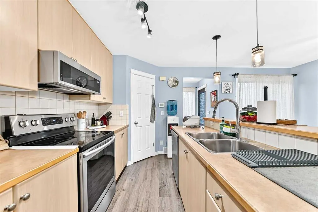1037 New Brighton Gardens SE