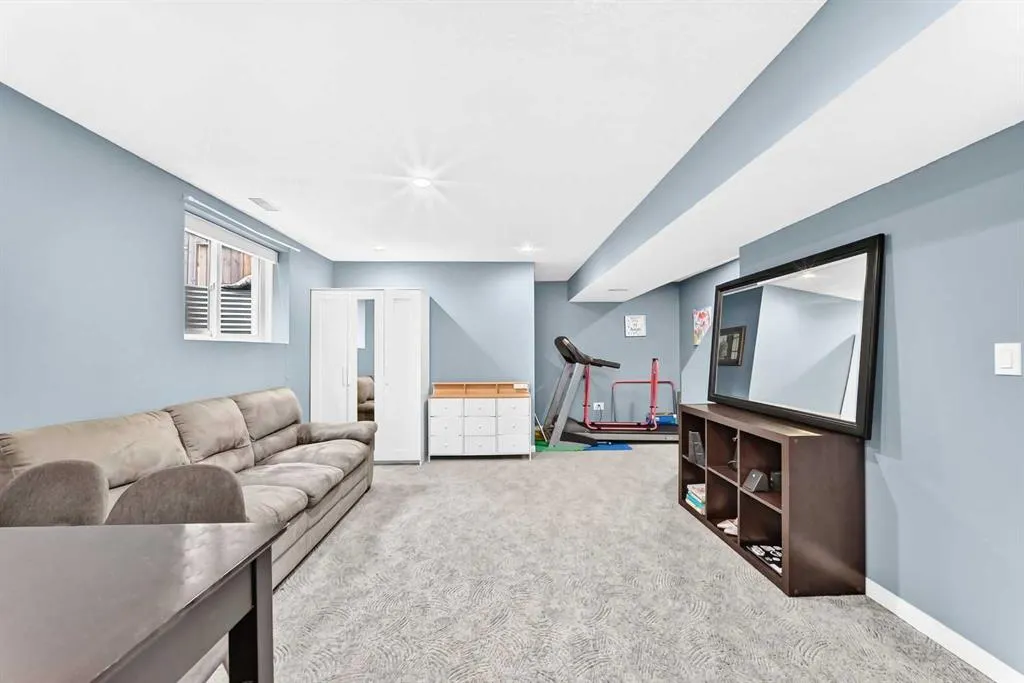 1037 New Brighton Gardens SE