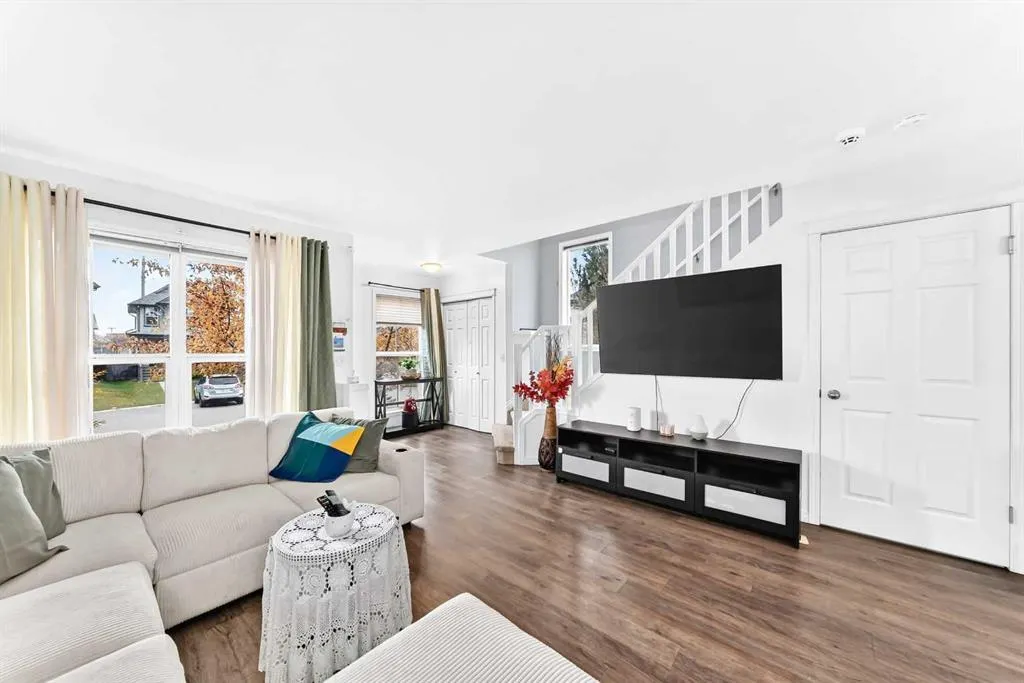 1037 New Brighton Gardens SE