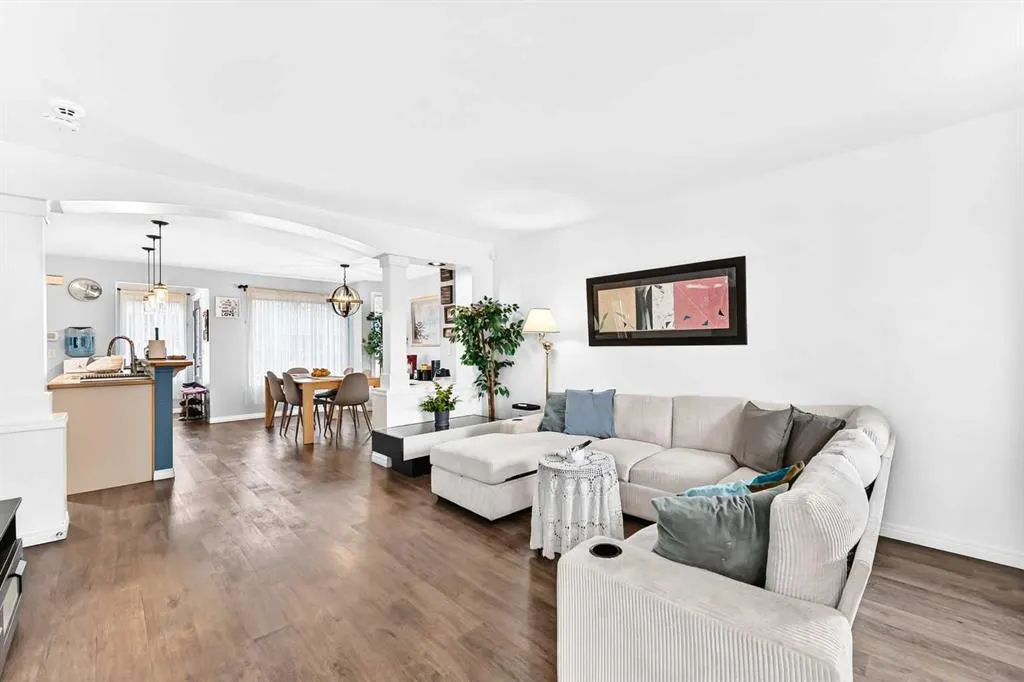 1037 New Brighton Gardens SE