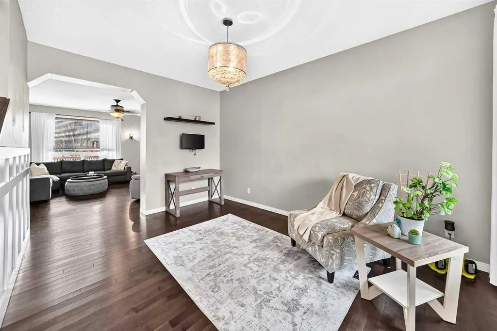 69 Morningside Circle SW