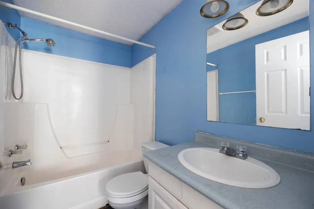 144 Grecian Place