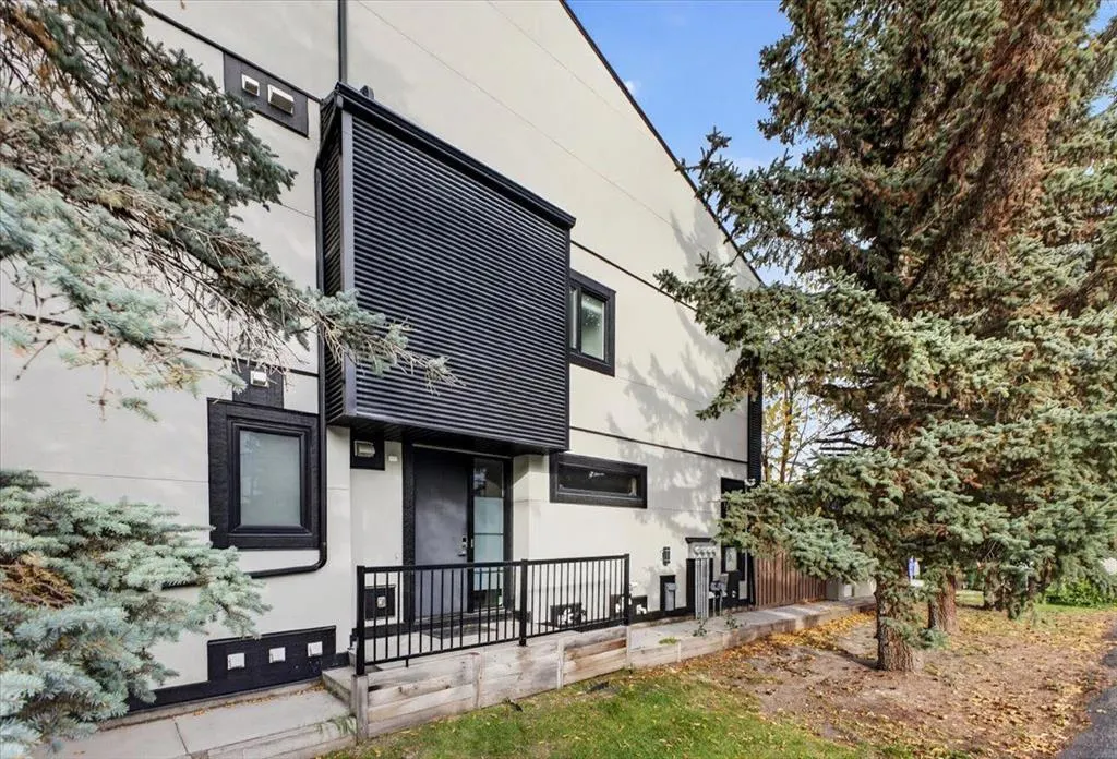 840 McPherson Road NE #2
