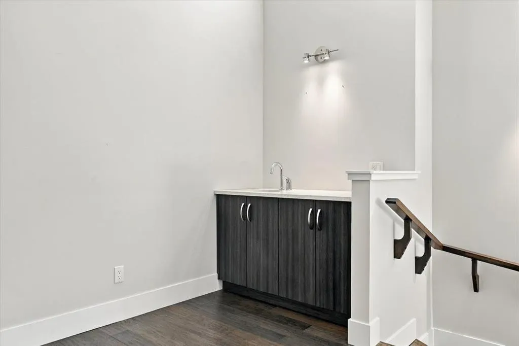 840 McPherson Road NE #2