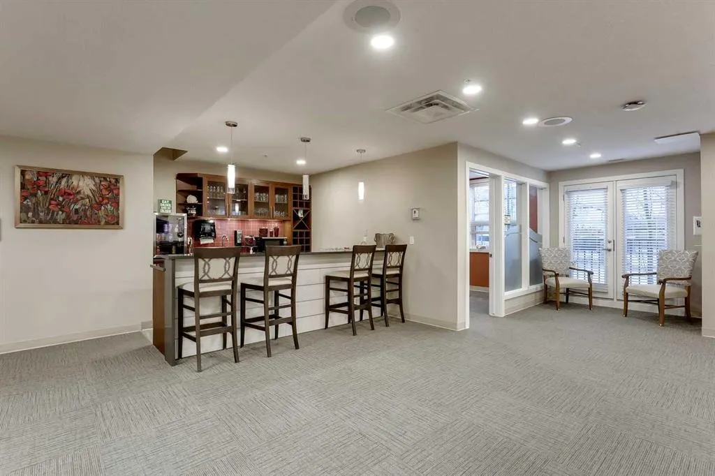 2635 Eversyde Avenue SW #404