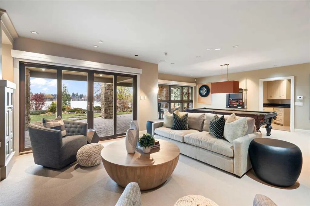88 Sunset Close SE