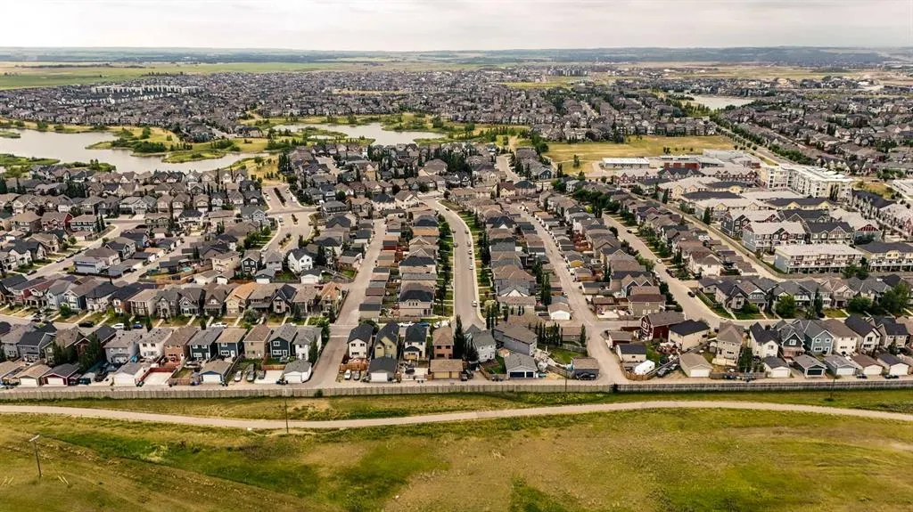 360 Marquis Heights SE