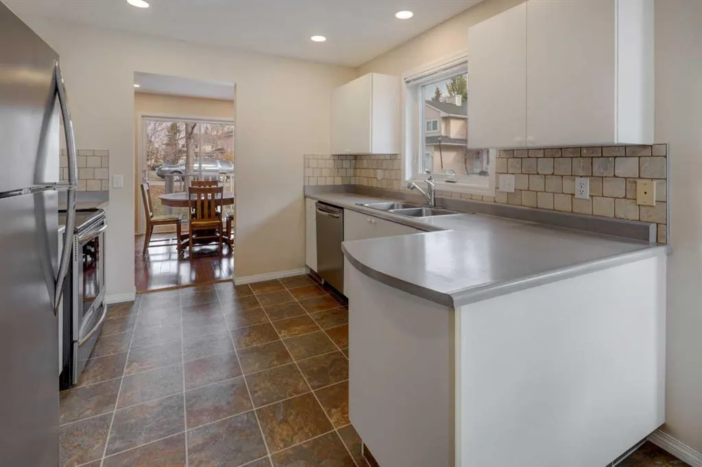388 Sandarac Drive NW #37