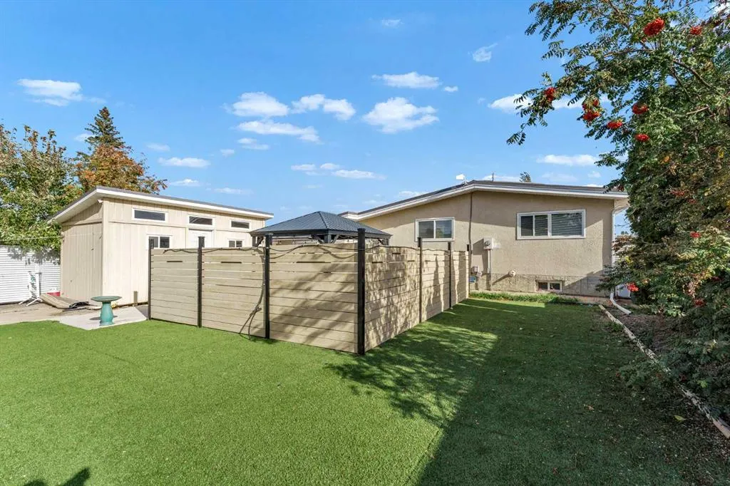 14 Markwick Drive SE