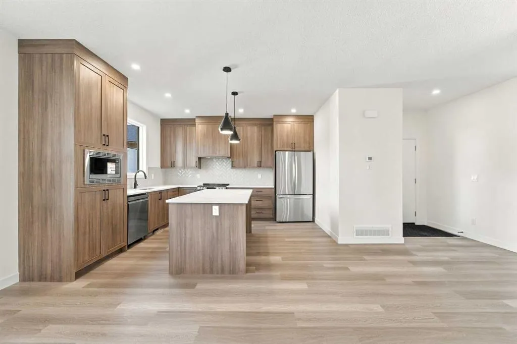 201 Cooperswood Green SW #604