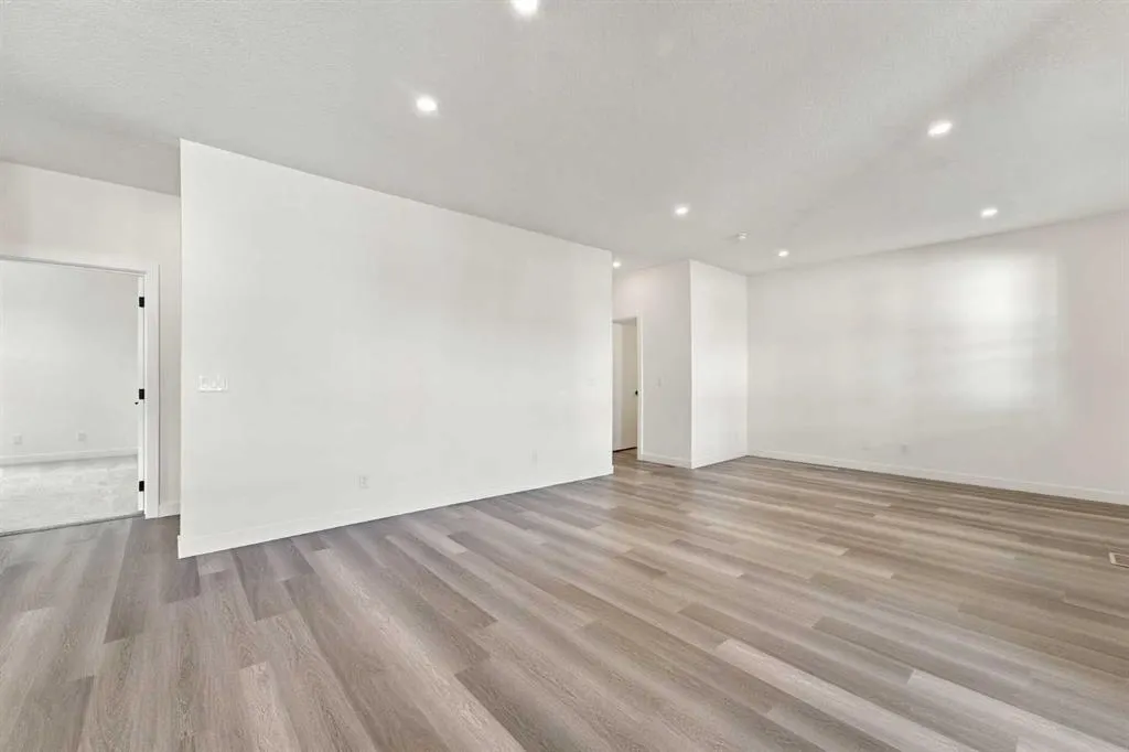 201 Cooperswood Green SW #604