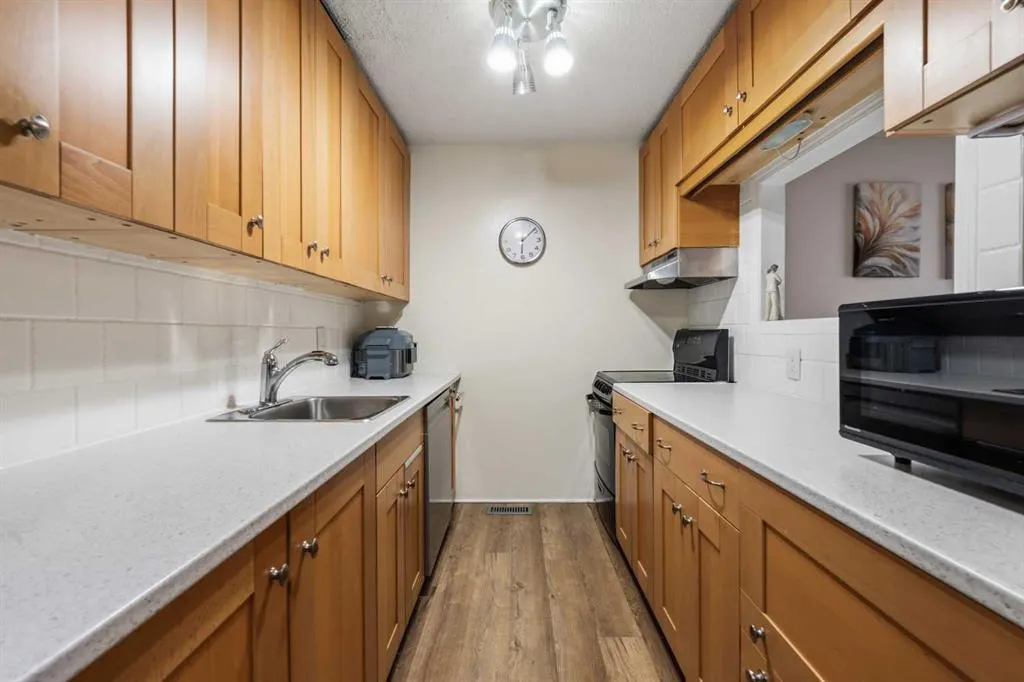 251 90 Avenue SE #9