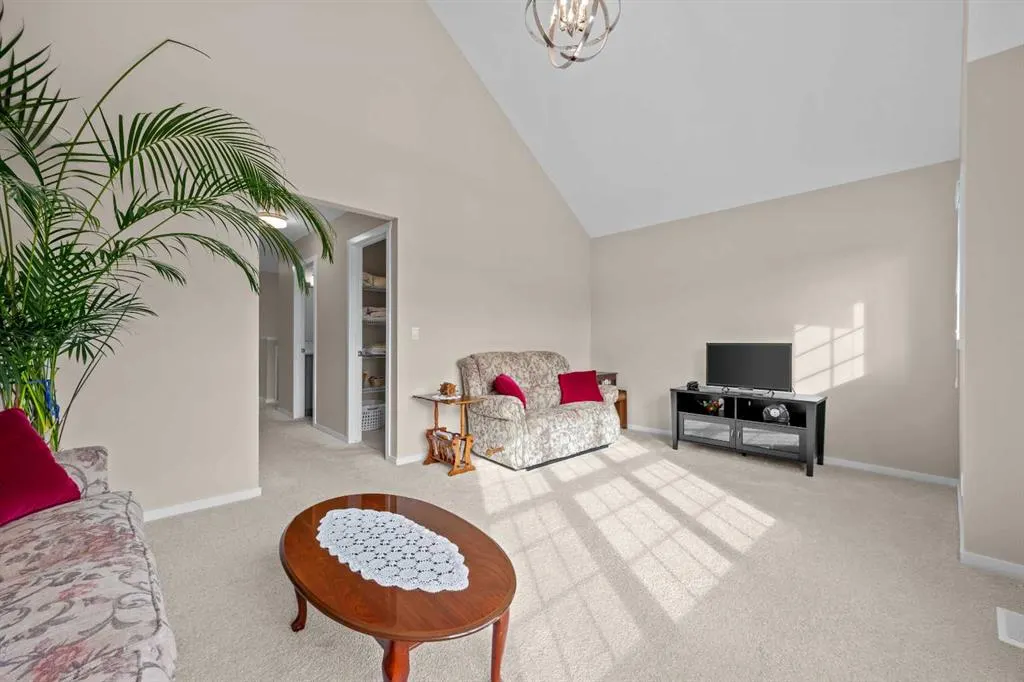 29 Tuscany Ridge Circle NW