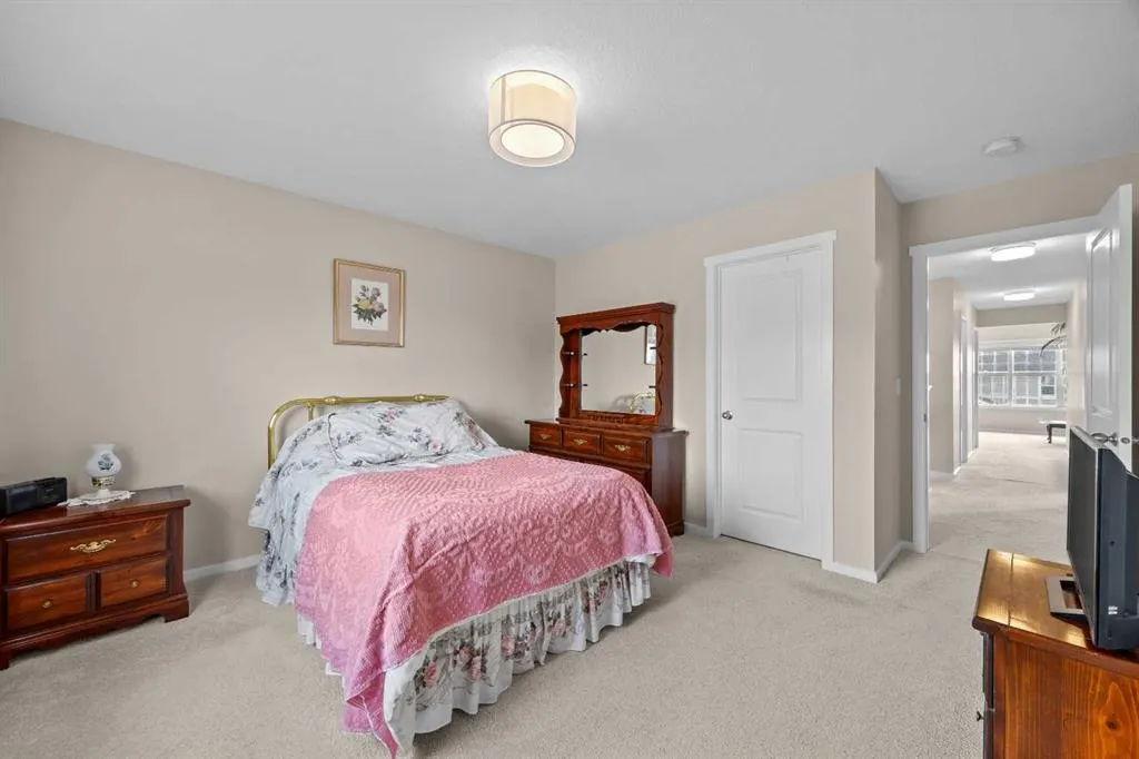 29 Tuscany Ridge Circle NW