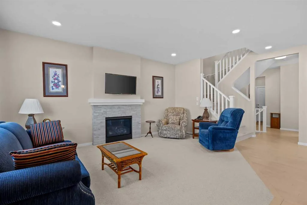 29 Tuscany Ridge Circle NW