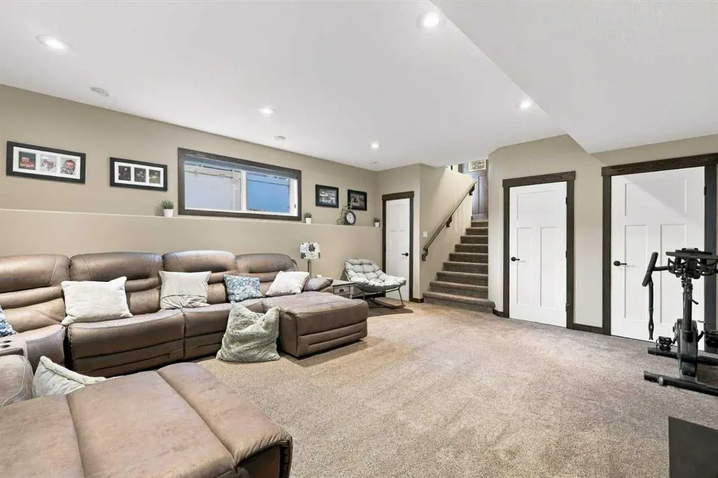 98 Fieldstone Way