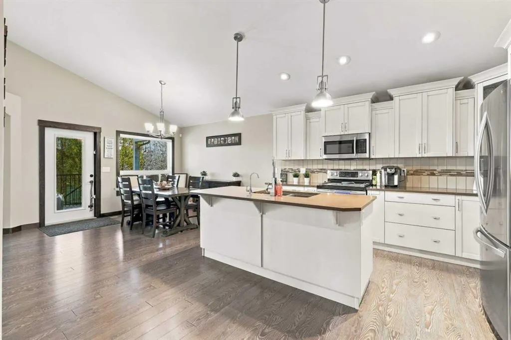 98 Fieldstone Way