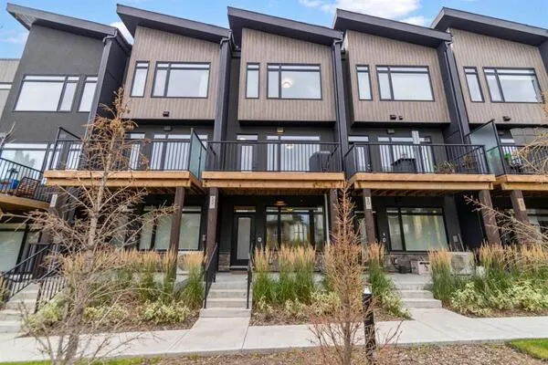 52 Royal Elm Green NW
