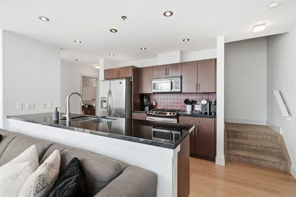 135 13 Avenue SW #2206