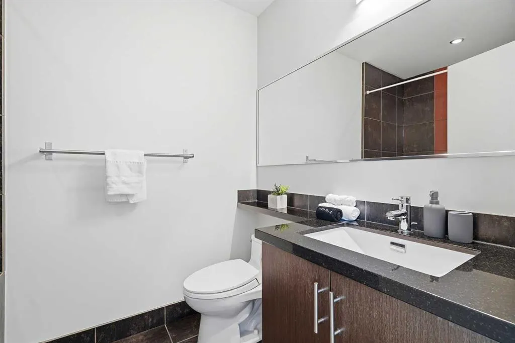 135 13 Avenue SW #2206