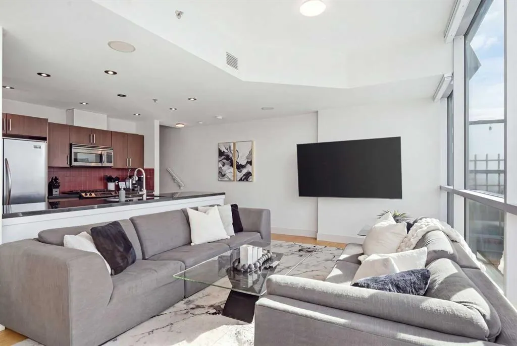 135 13 Avenue SW #2206