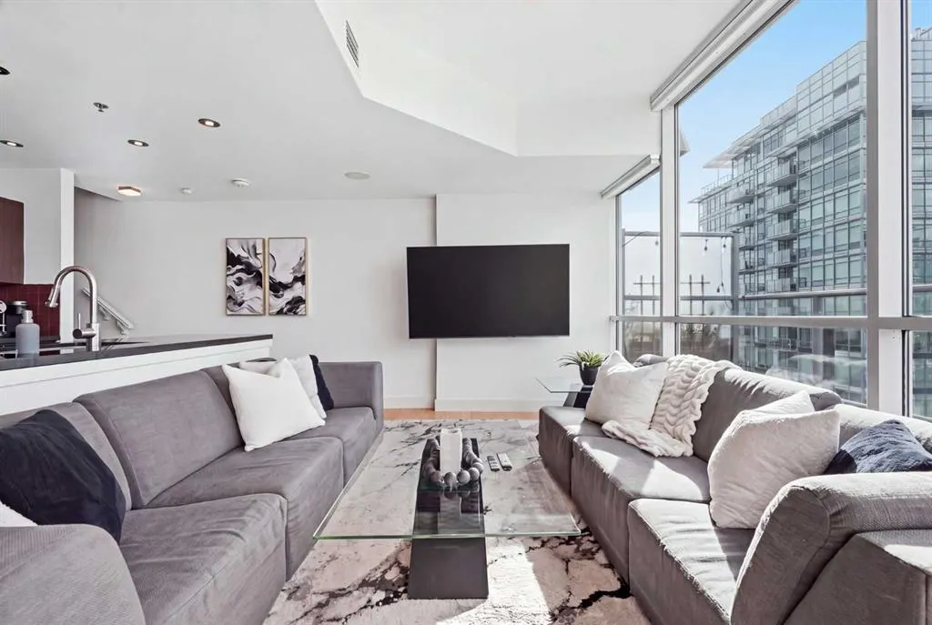 135 13 Avenue SW #2206