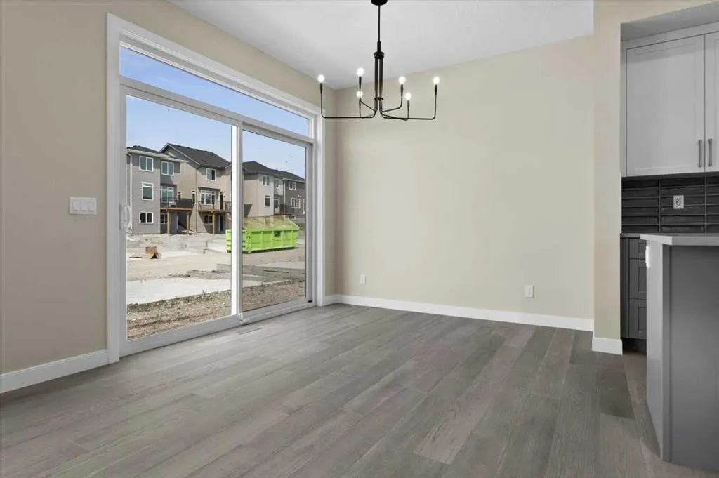 79 Agate Road