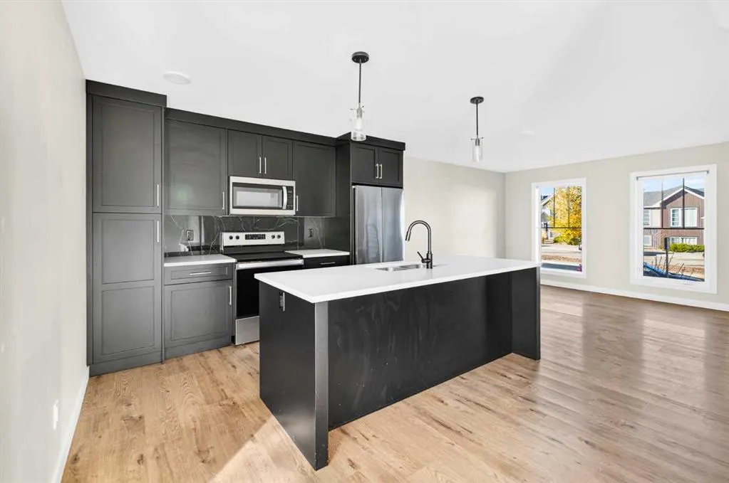 27 Evergreen Way