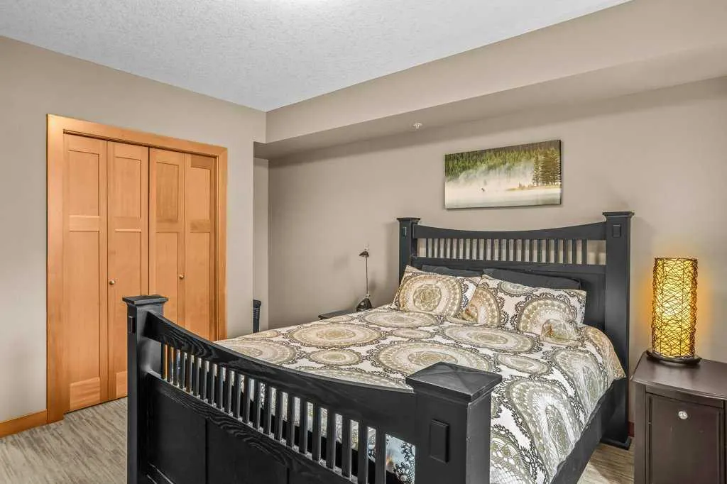 106 Stewart Creek Landing #206