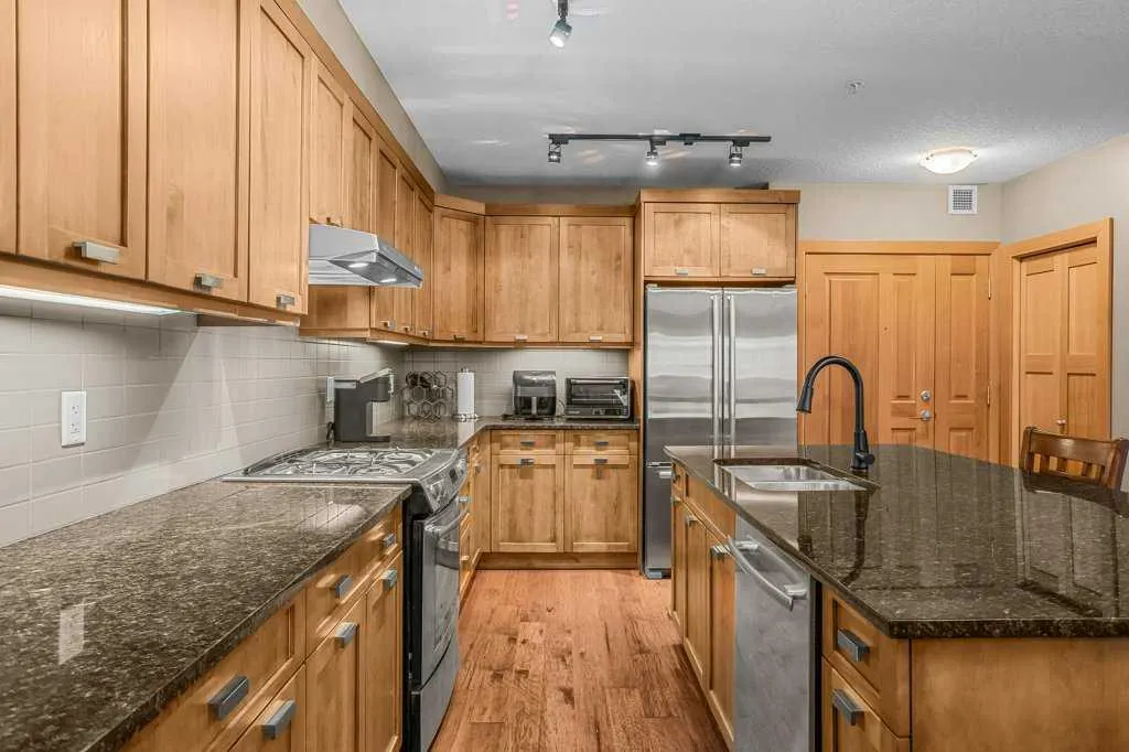 106 Stewart Creek Landing #206