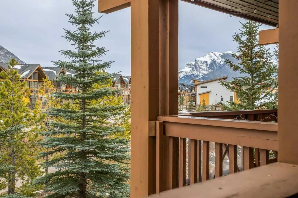 106 Stewart Creek Landing #206