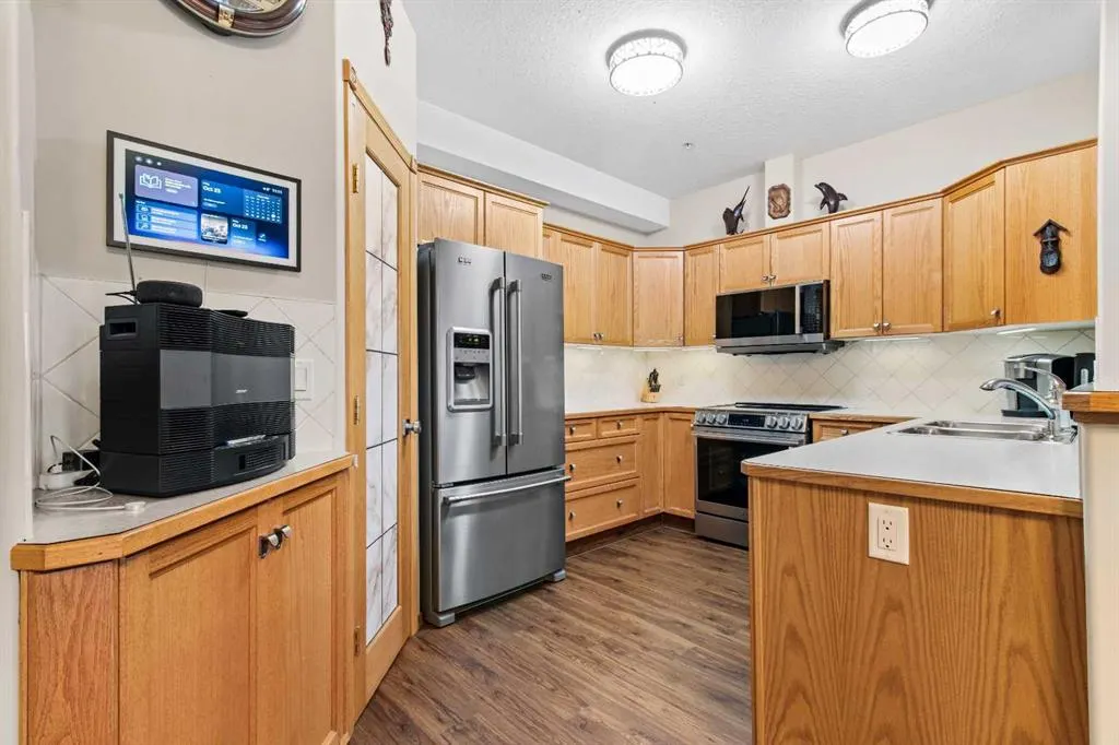 5300 48 Street #305