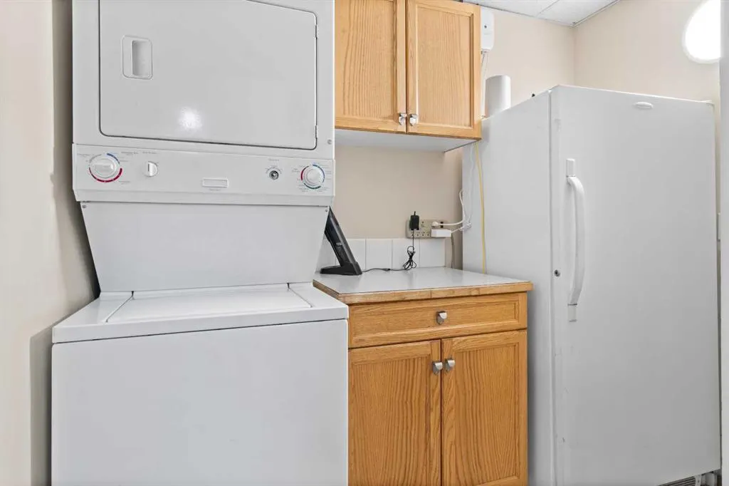 5300 48 Street #305
