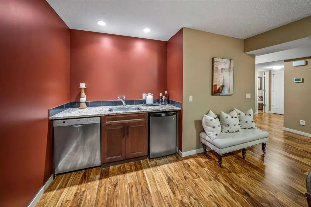 41 Cranbrook Place SE