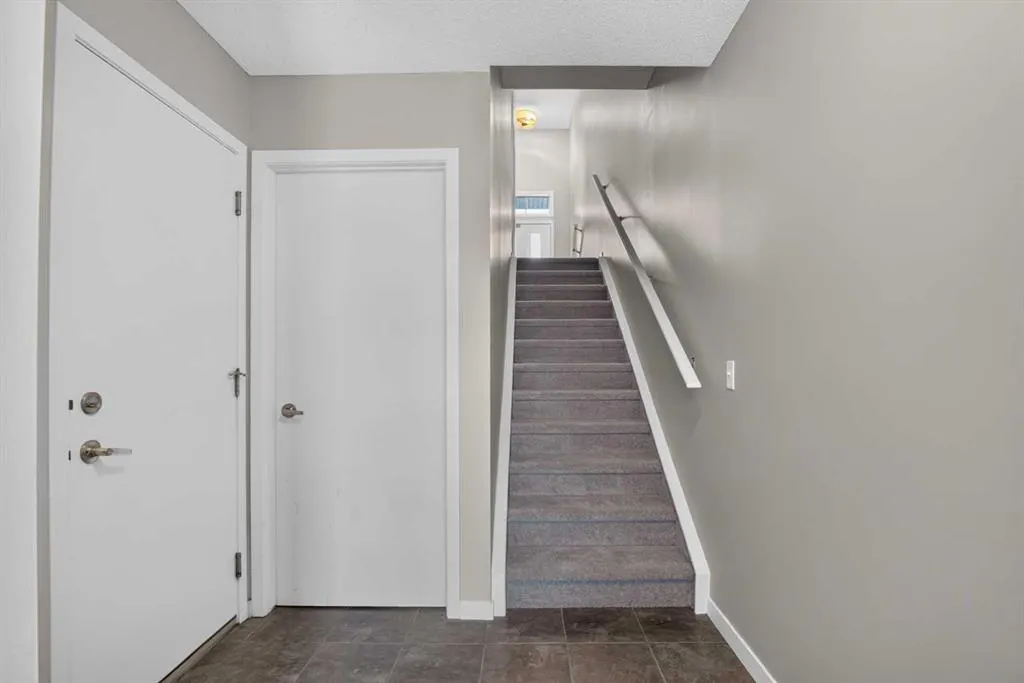 39 Copperpond Close SE