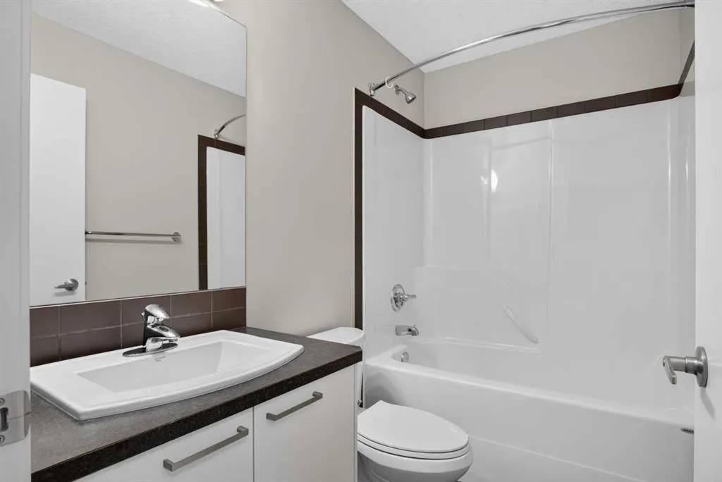 39 Copperpond Close SE