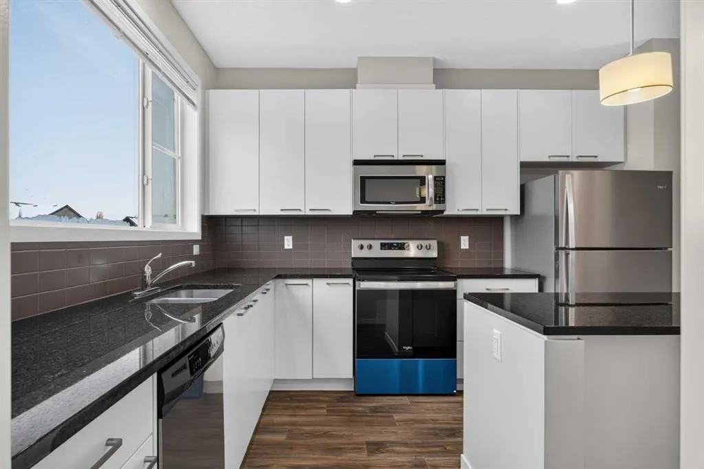 39 Copperpond Close SE