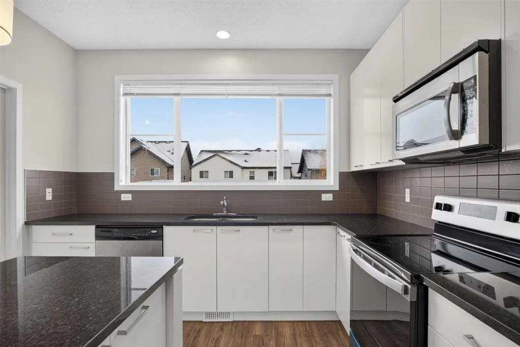 39 Copperpond Close SE