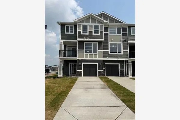4 Waterford Glen