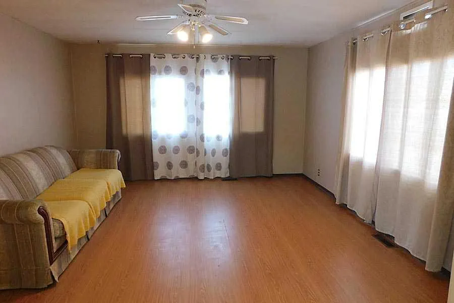 5853 4 Street W ##8
