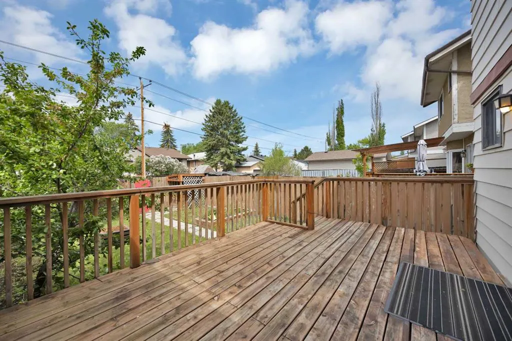 56 Templeridge Crescent NE