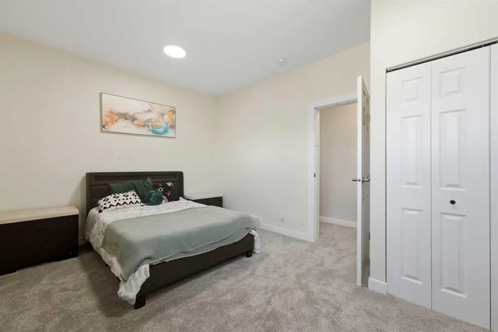 35 Erica Drive