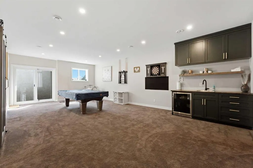 35 Erica Drive