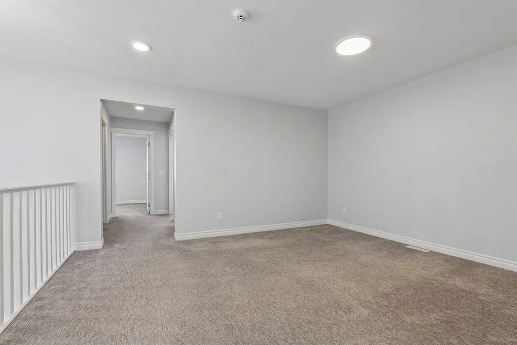 83 Amblehurst Link NW