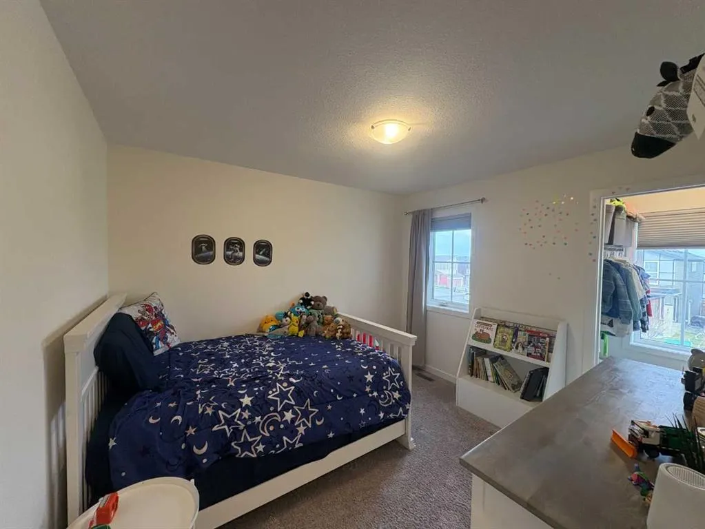 476 CHINOOK GATE SQUARE Street SW