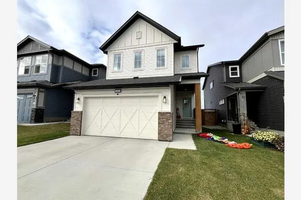 476 CHINOOK GATE SQUARE Street SW