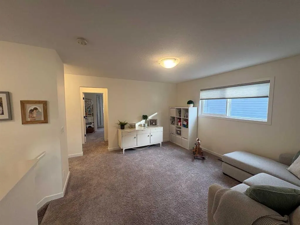 476 CHINOOK GATE SQUARE Street SW