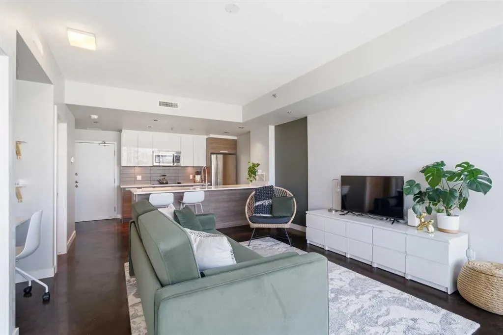 235 9A Street NW #506