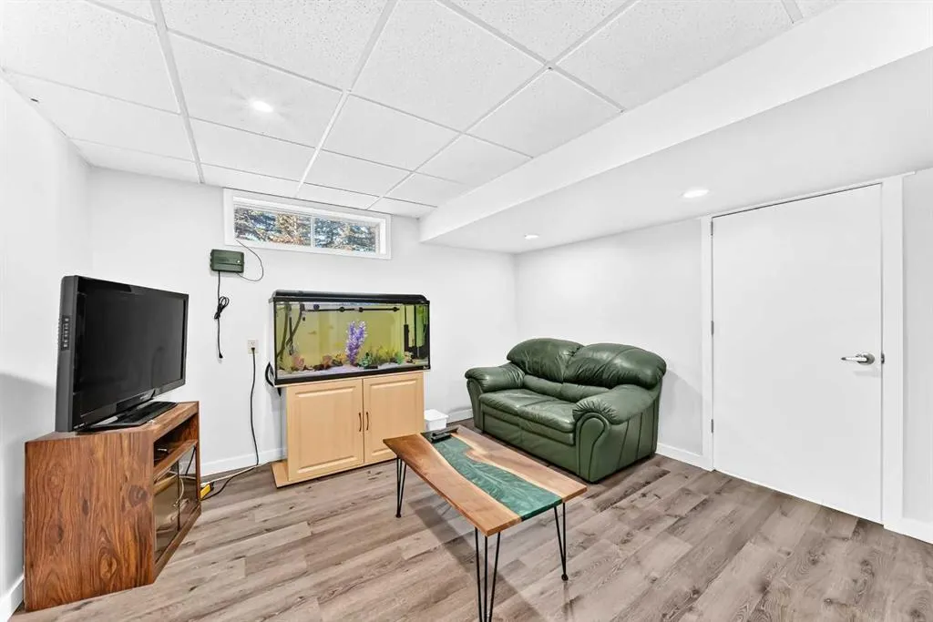 132 Millrise Drive SW